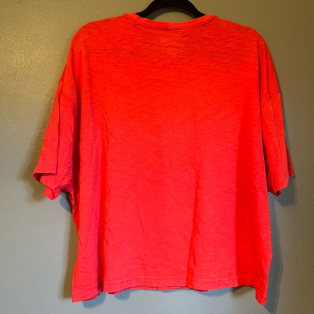 Lot of 2 NWT Universal Thread A New Day Red Gold T-shirt Women’s Tops Ret $30! - Picture 8 of 15
